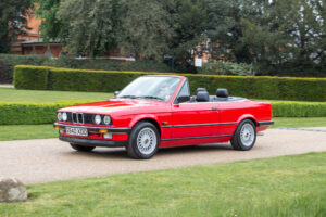 BMW-320i-Cabriolet-E30
