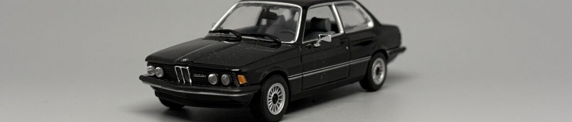 323i (E21)_1