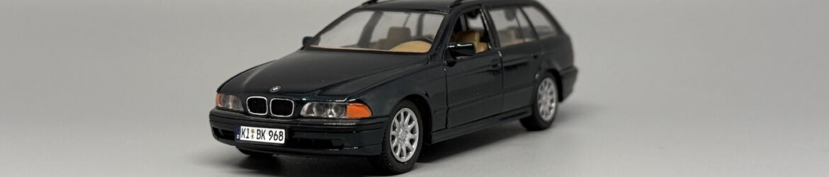 528i Touring (E39)_1